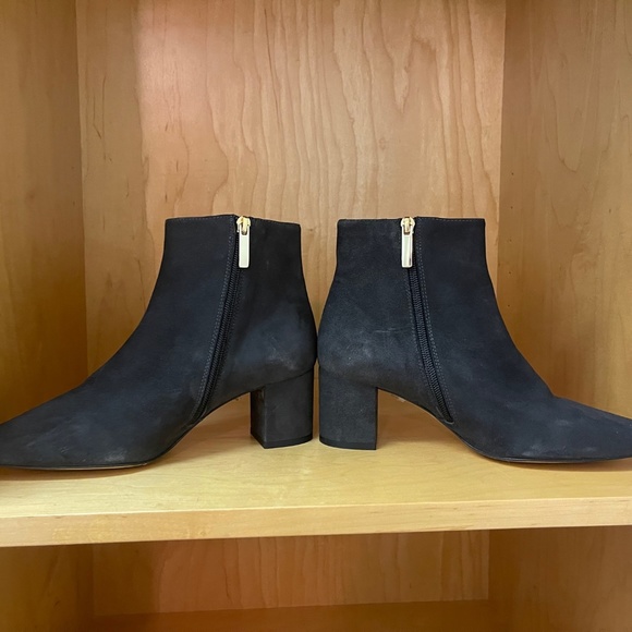 NEW L'Agence Dark Grey Jeanne II Block Heel Bootie, Size 38.5 - Picture 4 of 8